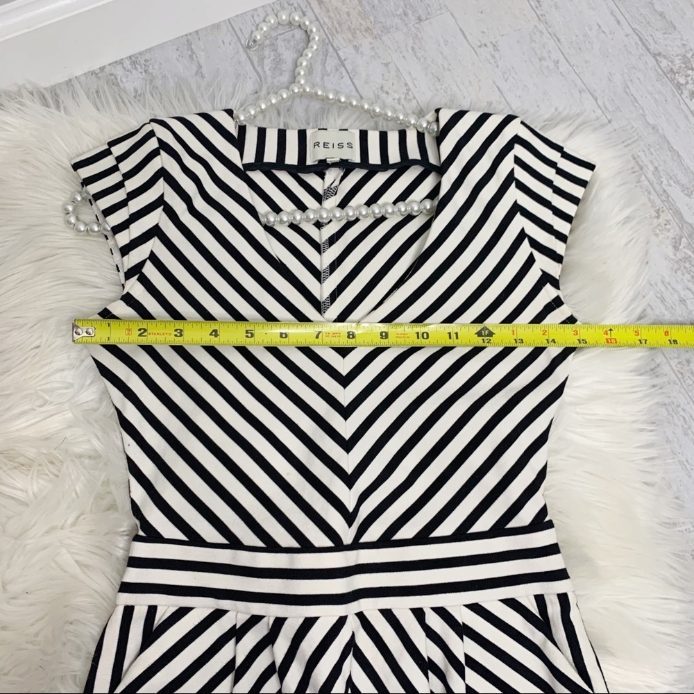 Reiss Striped Dress Side Pockets - Picture 9 of 10